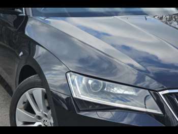 Used Skoda Superb 2017 for sale - 74931757: Photo