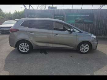 Used Kia Carens 2017 for sale - 74931840: Photo