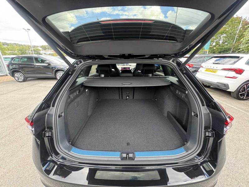 Used Skoda Superb 2025 for sale - 76882520: Photo 18