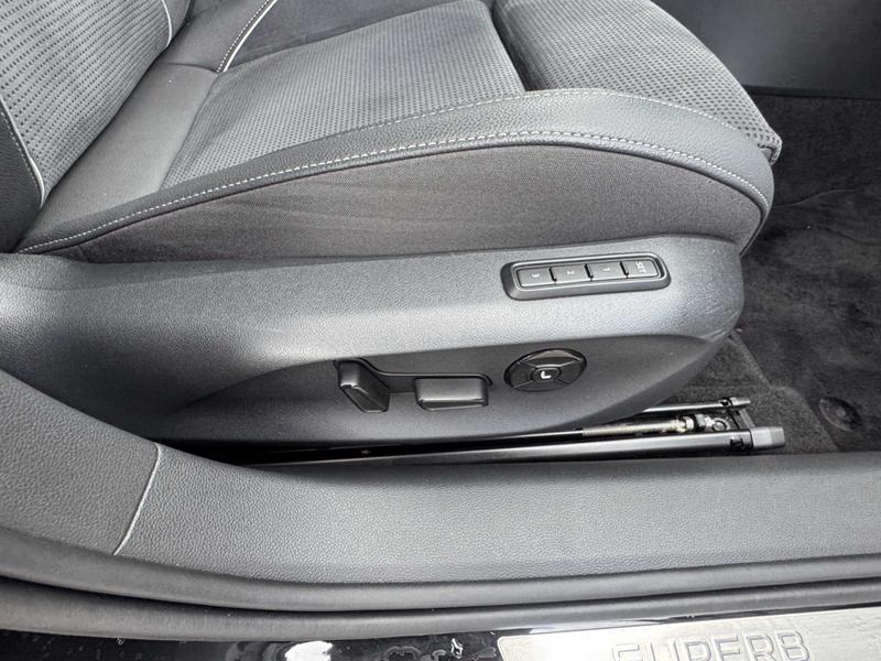 Used Skoda Superb 2025 for sale - 76882520: Photo 34