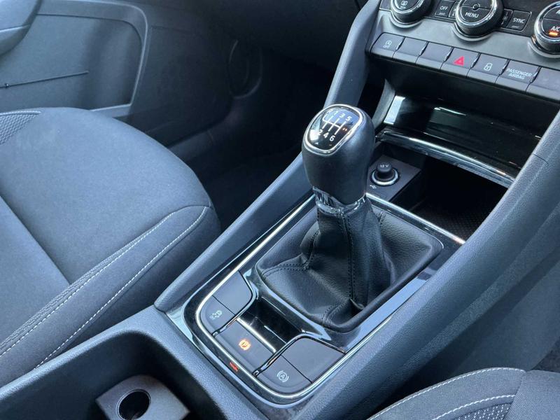 Used Skoda Karoq 2022 for sale - 76882533: Photo 32