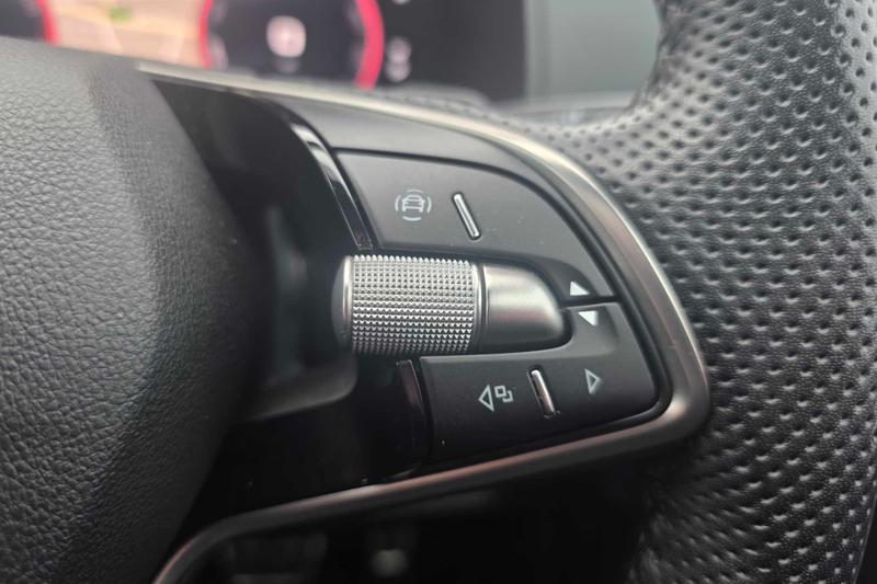 Used Skoda Karoq 2025 for sale - 76882502: Photo 28