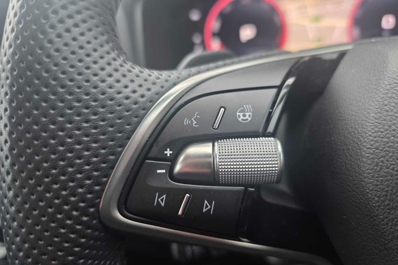 Used Skoda Karoq 2025 for sale - 76882502: Photo 29