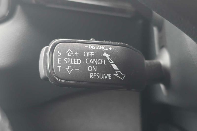 Used Skoda Karoq 2025 for sale - 76882502: Photo 30