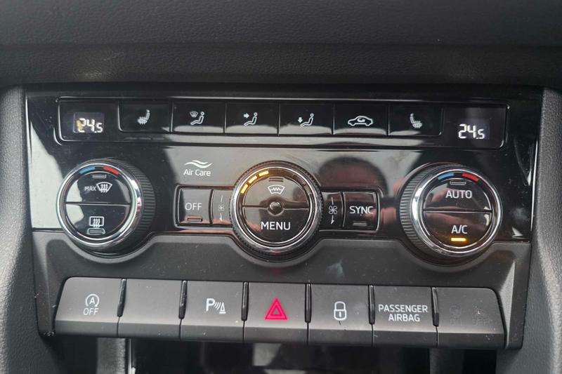 Used Skoda Karoq 2025 for sale - 76882502: Photo 35