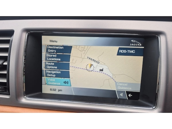 Used Jaguar XF 2010 for sale - 76128113: Photo 12