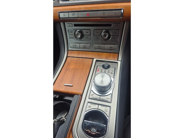 Used Jaguar XF 2010 for sale - 76128113: Photo 16