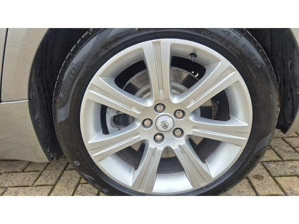 Used Jaguar XF 2010 for sale - 76128113: Photo 8
