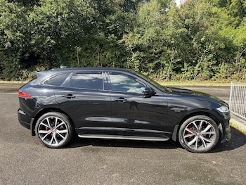 Used Jaguar F-Pace 2016 for sale - 75877982: Photo