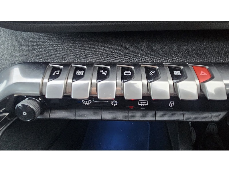 Used Peugeot 3008 2017 for sale - 76570684: Photo 13