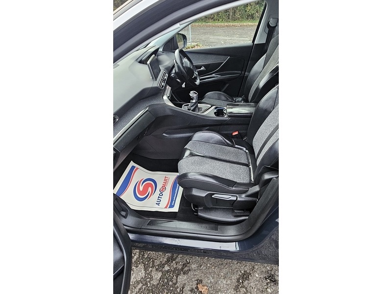 Used Peugeot 3008 2017 for sale - 76570684: Photo 2