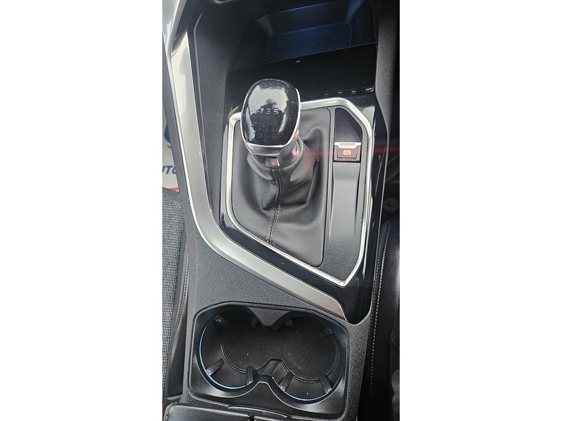 Used Peugeot 3008 2017 for sale - 76570684: Photo 21