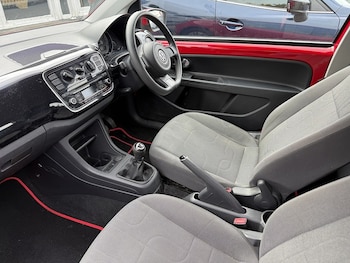 Used Volkswagen up! 2016 for sale - 76245545: Photo 2