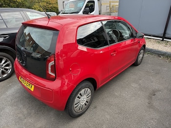 Used Volkswagen up! 2016 for sale - 76245545: Photo 3