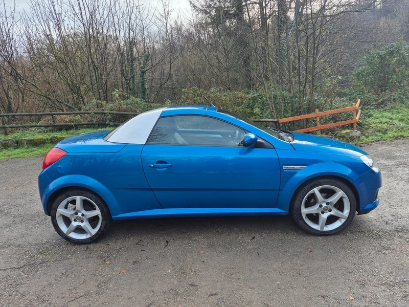 Used Vauxhall Tigra 2007 for sale - 76763211: Photo 4