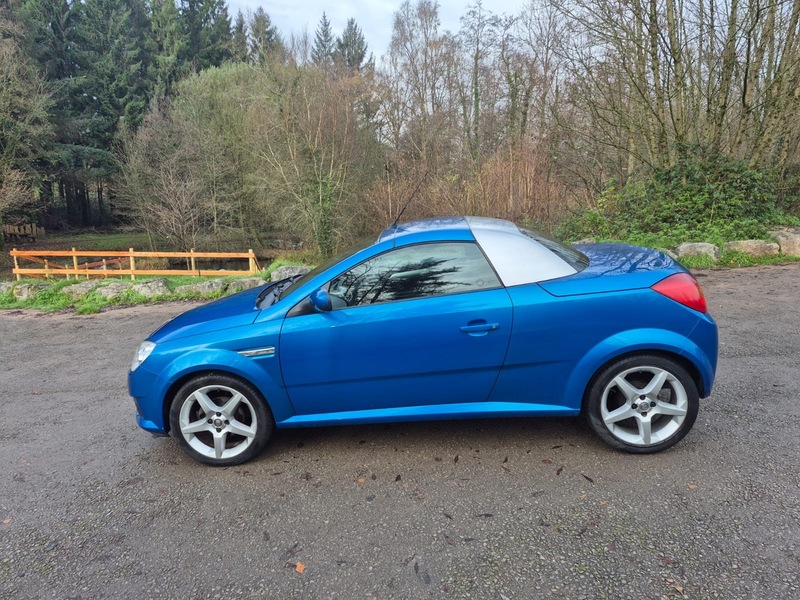 Used Vauxhall Tigra 2007 for sale - 76763211: Photo 5