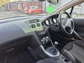 Used Peugeot 308 2012 for sale - 76763207: Photo