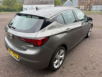 Used Vauxhall Astra 2017 for sale - 75986827: Photo 2