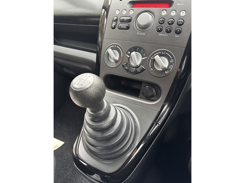 Used Suzuki Splash 2013 for sale - 76505615: Photo 9