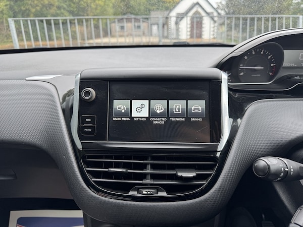 Used Peugeot 208 2015 for sale - 76069224: Photo 12