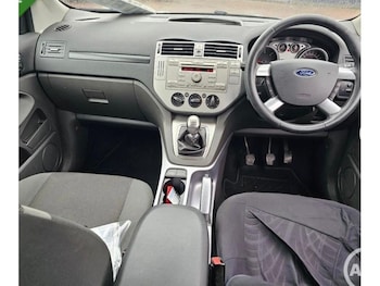 Used Ford Kuga 2010 for sale - 75919597: Photo
