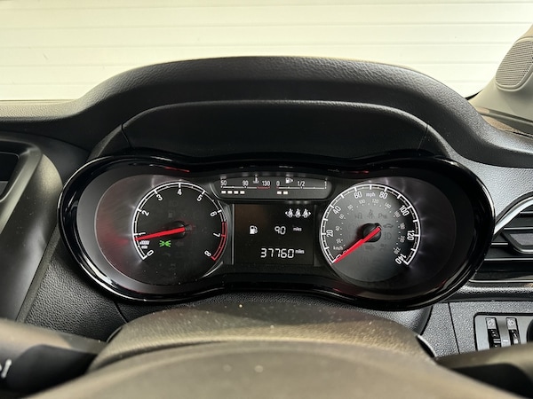 Used Vauxhall Viva 2016 for sale - 76069222: Photo 12