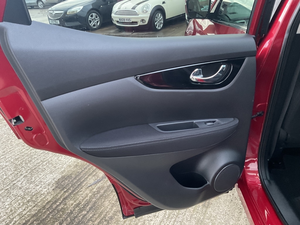 Used Nissan Qashqai 2015 for sale - 77453590: Photo 19