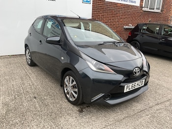 2016 (66) - 1.0 VVT-I X-PLAY 5DR Manual