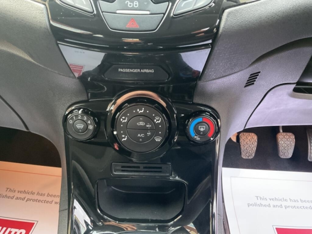 Used Ford Fiesta 2015 for sale - 76956976: Photo 11