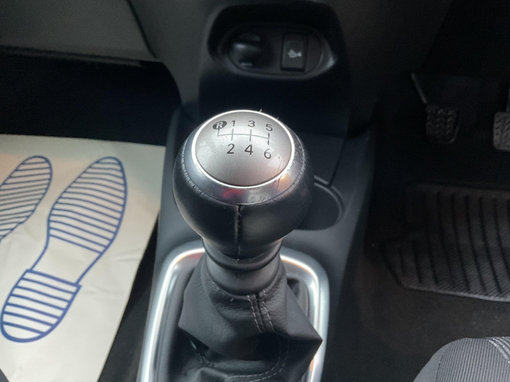 Used Toyota Yaris 2016 for sale - 77508803: Photo 12