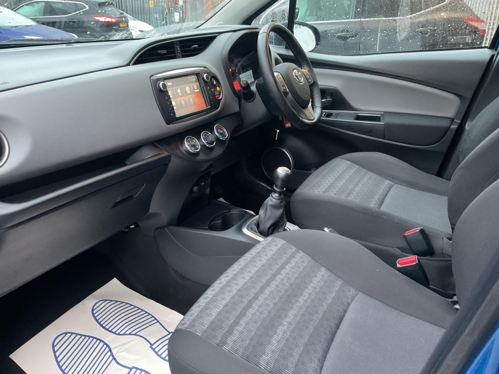 Used Toyota Yaris 2016 for sale - 77508803: Photo 21