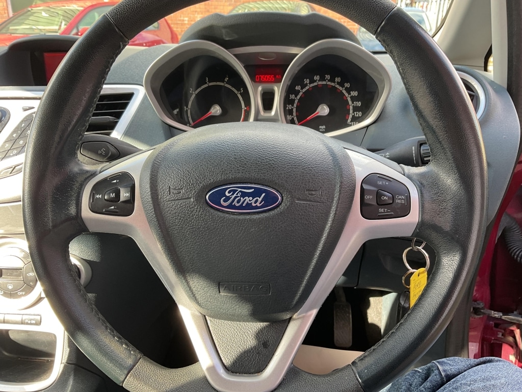 Used Ford Fiesta 2010 for sale - 76375071: Photo 11