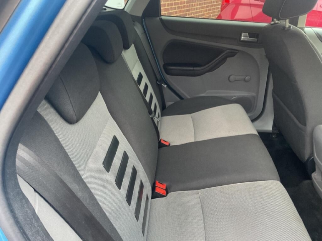 Used Ford Focus 2010 for sale - 77073355: Photo 14