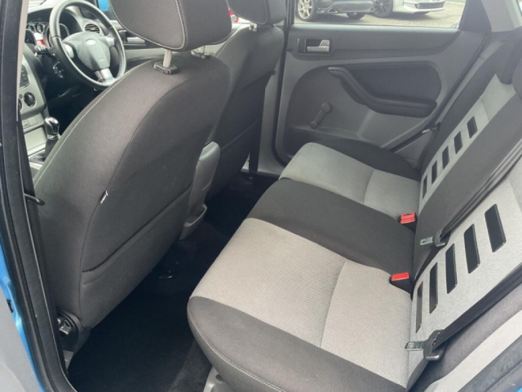 Used Ford Focus 2010 for sale - 77073355: Photo 18