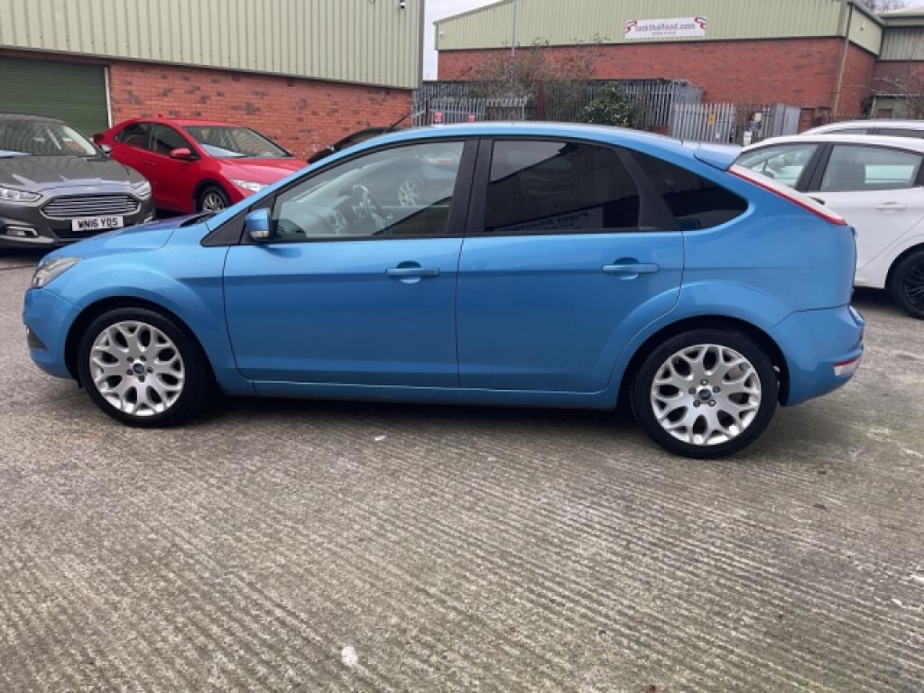 Used Ford Focus 2010 for sale - 77073355: Photo 4