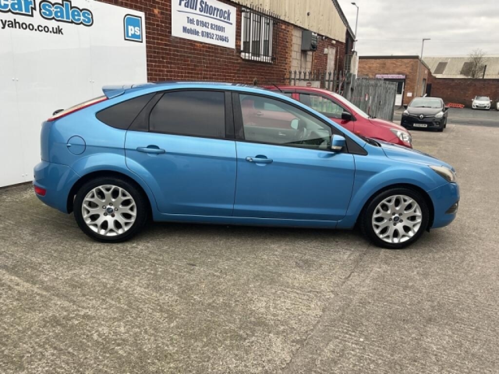 Used Ford Focus 2010 for sale - 77073355: Photo 6