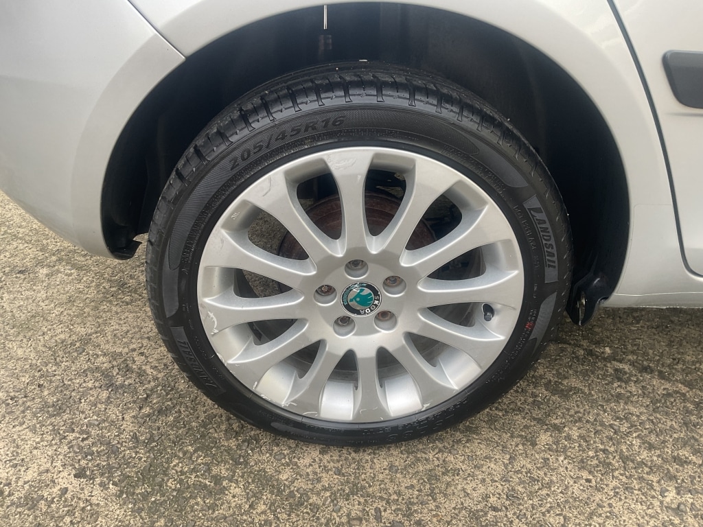 Used Skoda Fabia 2011 for sale - 77196757: Photo 28