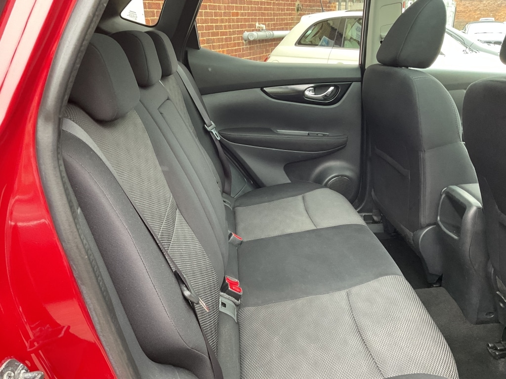 Used Nissan Qashqai 2016 for sale - 77991933: Photo 16