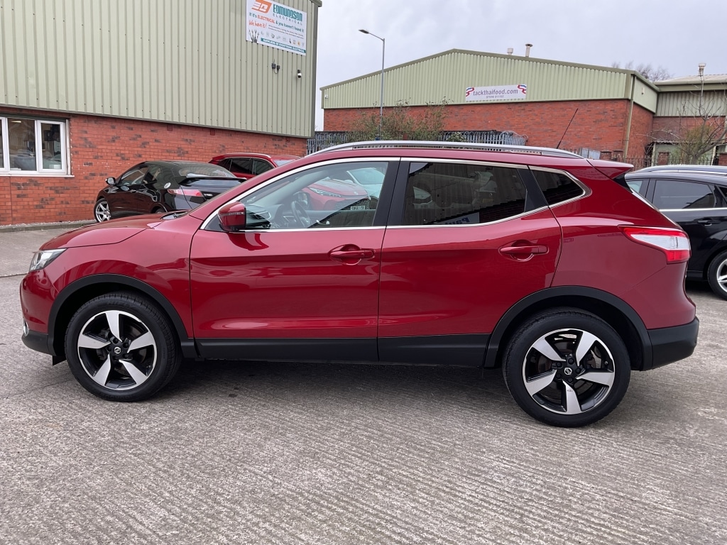 Used Nissan Qashqai 2016 for sale - 77991933: Photo 4