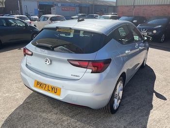Used Vauxhall Astra 2017 for sale - 79372326: Photo