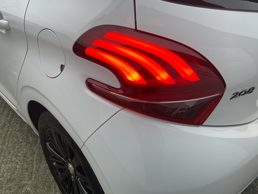 Used Peugeot 208 2016 for sale - 77073354: Photo 28