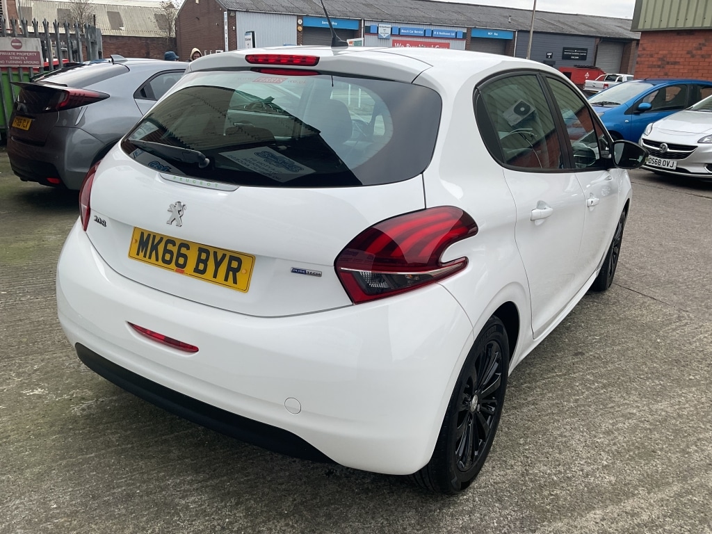 Used Peugeot 208 2016 for sale - 77073354: Photo 5