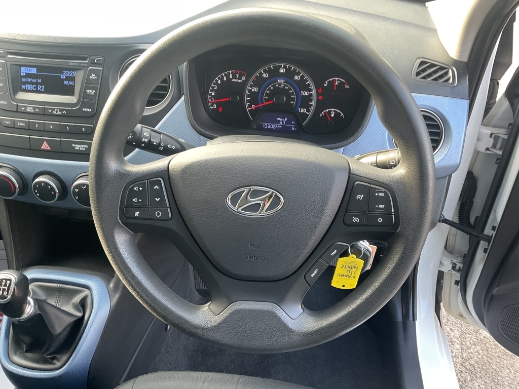 Used Hyundai i10 2015 for sale - 77314214: Photo 11