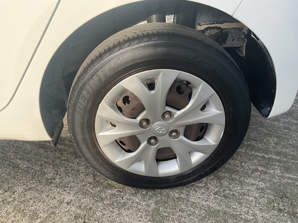 Used Hyundai i10 2015 for sale - 77314214: Photo 24