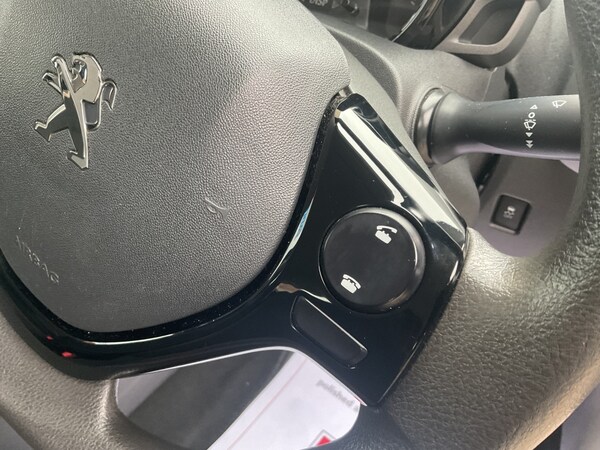 Used Peugeot 108 2014 for sale - 76017982: Photo 31