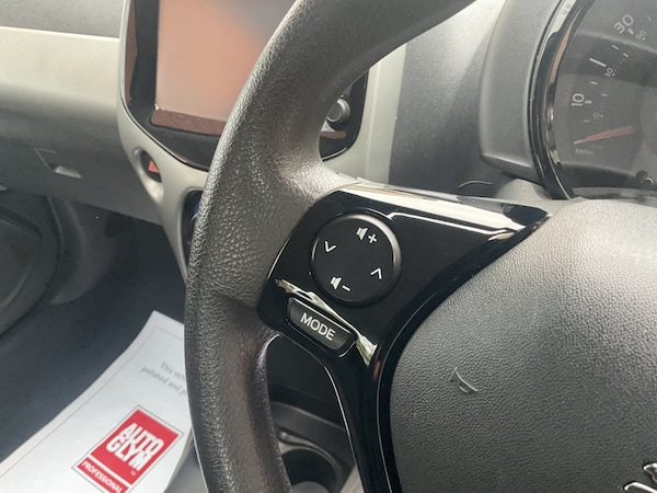 Used Peugeot 108 2014 for sale - 76017982: Photo 32