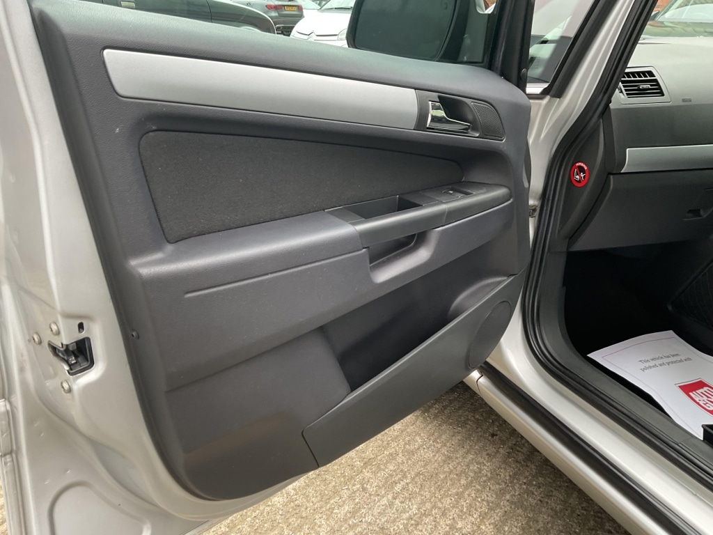 Used Vauxhall Zafira 2014 for sale - 77807428: Photo 22