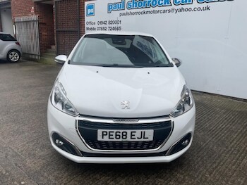 Used Peugeot 208 2018 for sale - 78460077: Photo