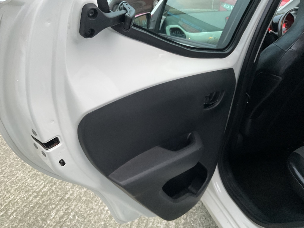 Used Toyota AYGO 2015 for sale - 77039135: Photo 21