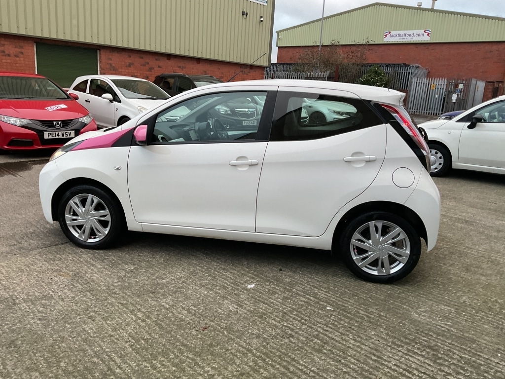 Used Toyota AYGO 2015 for sale - 77039135: Photo 5